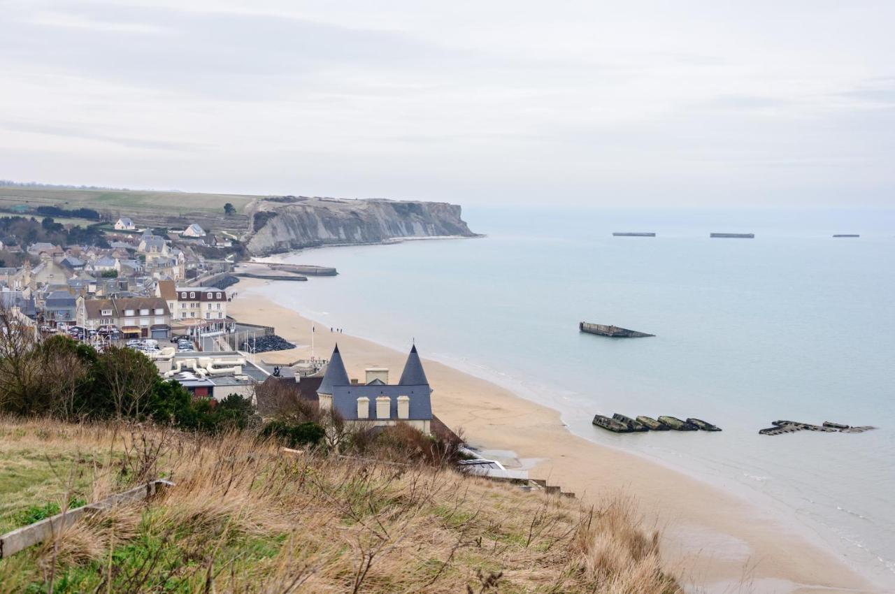La Vie Est Belle - Centre D'arromanches, Terrasse *